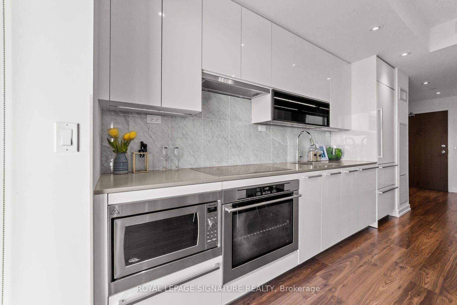 117 Mcmahon Dr, #803