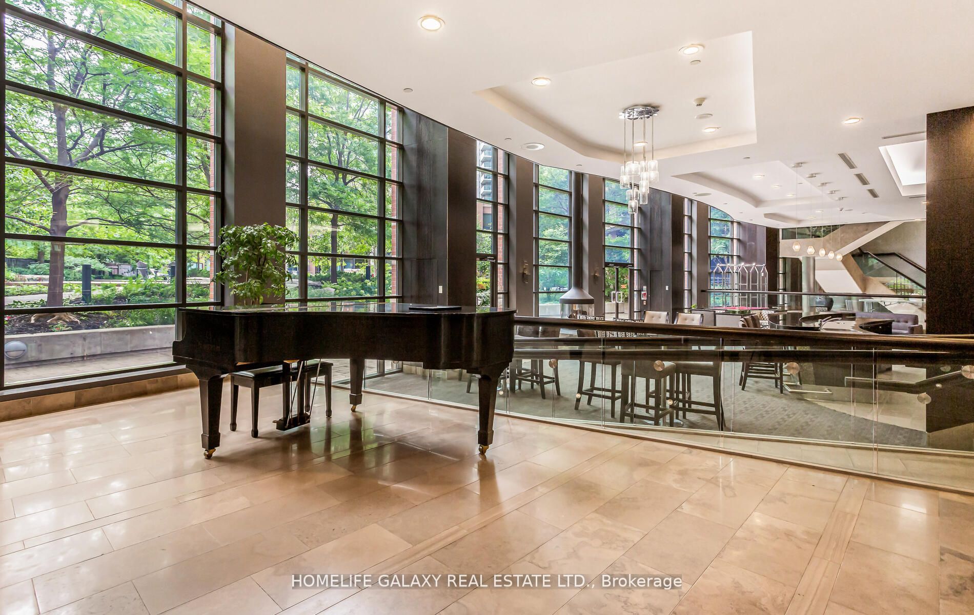 33 Sheppard Ave E, #812