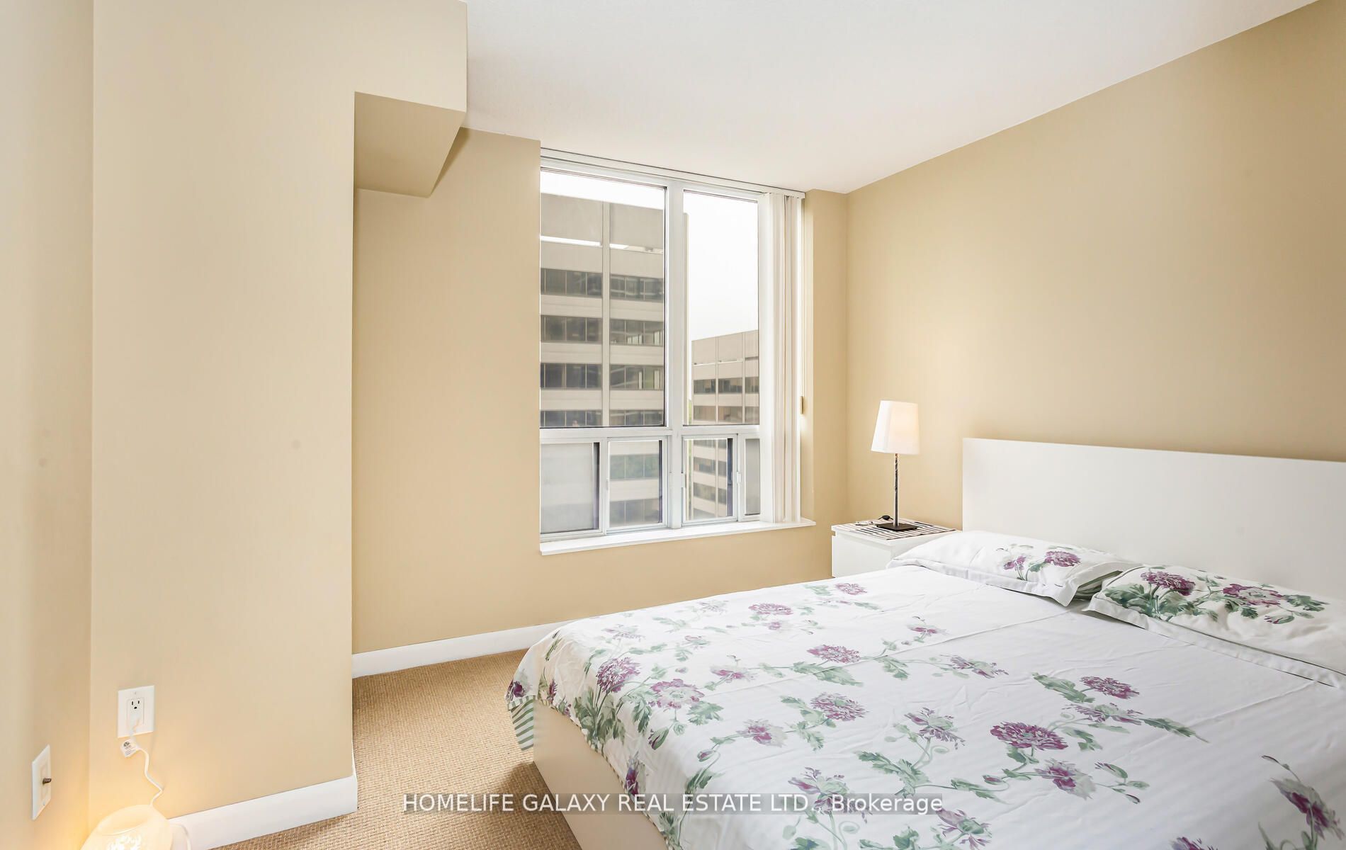 33 Sheppard Ave E, #812