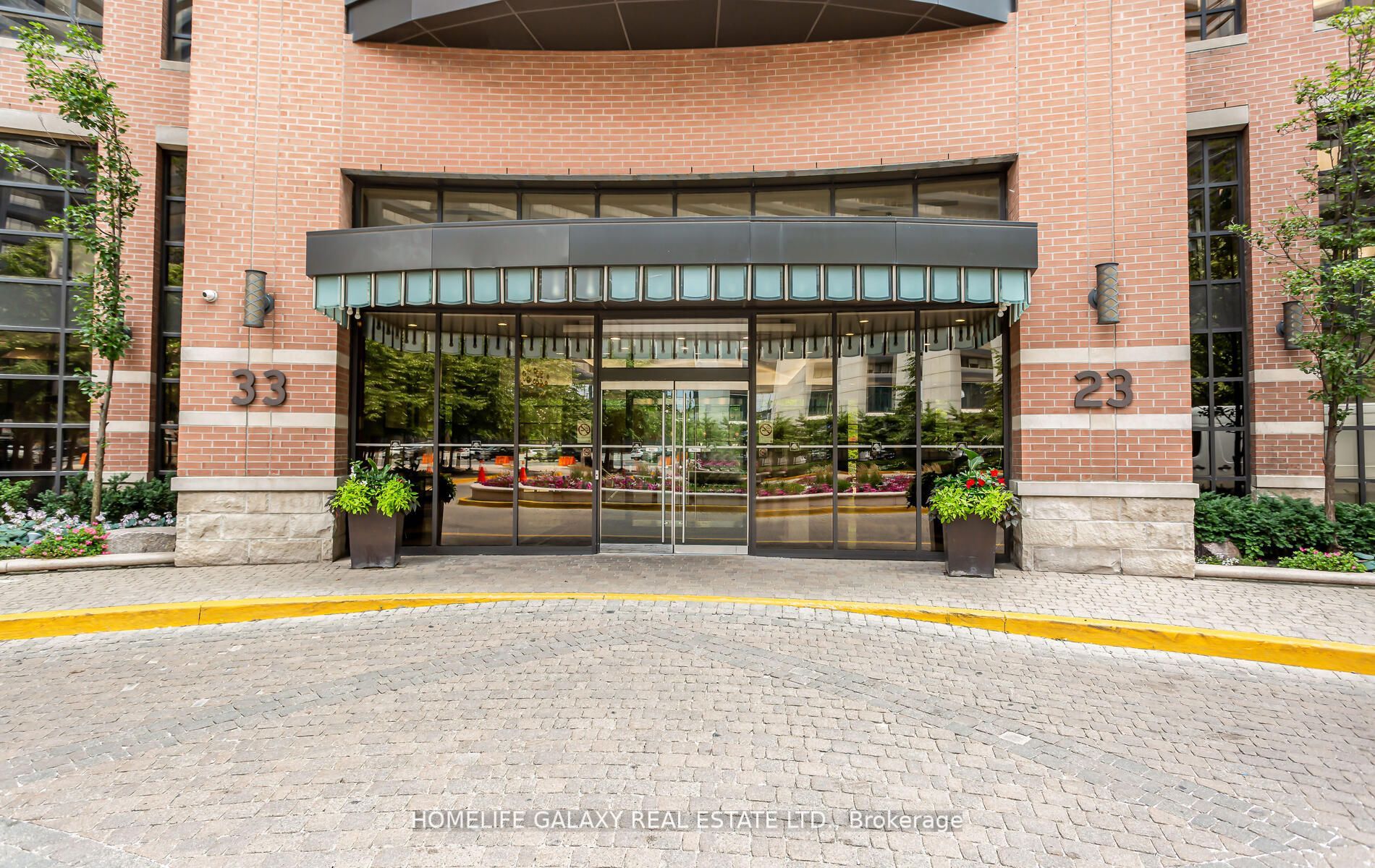 33 Sheppard Ave E, #812