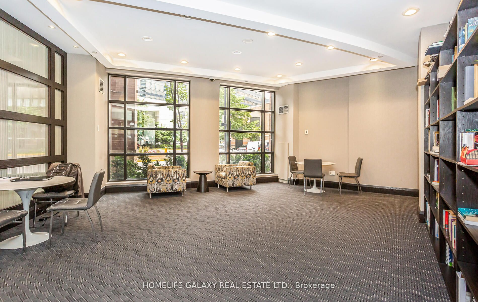33 Sheppard Ave E, #812