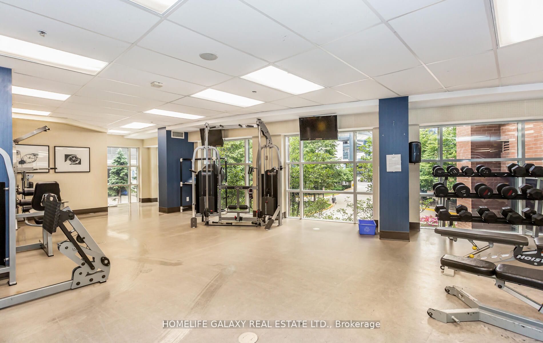 33 Sheppard Ave E, #812