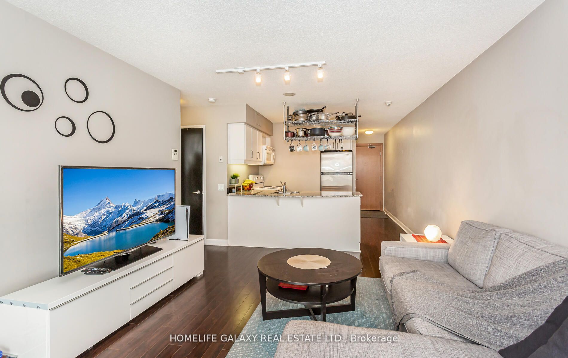 33 Sheppard Ave E, #812