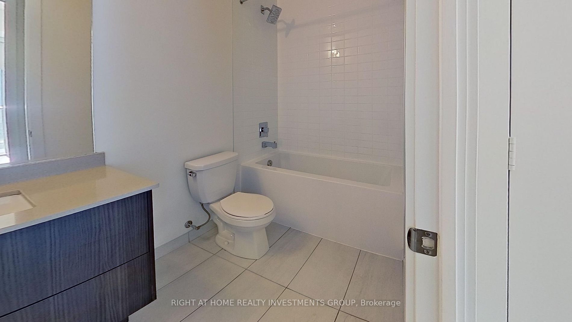 330 Richmond Street W, #1701