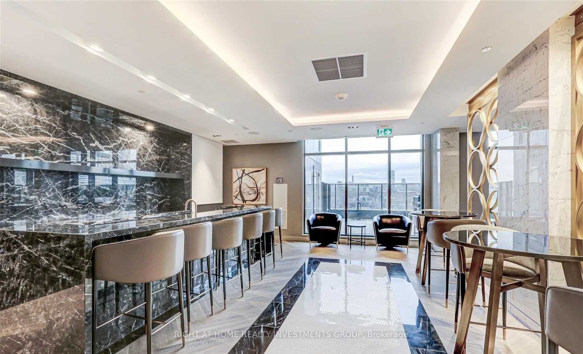 330 Richmond Street W, #1701
