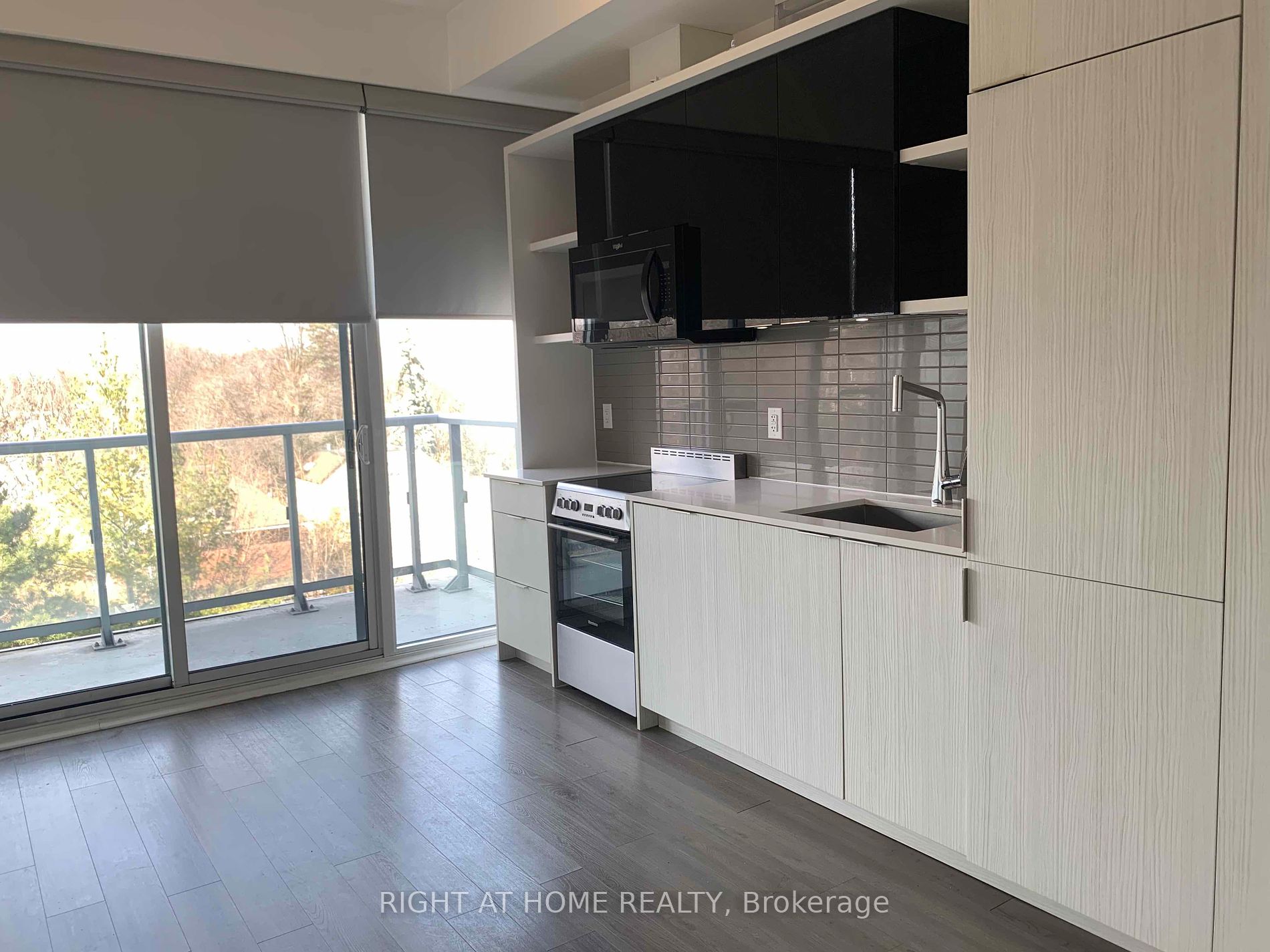 6 Parkwood Avenue #613