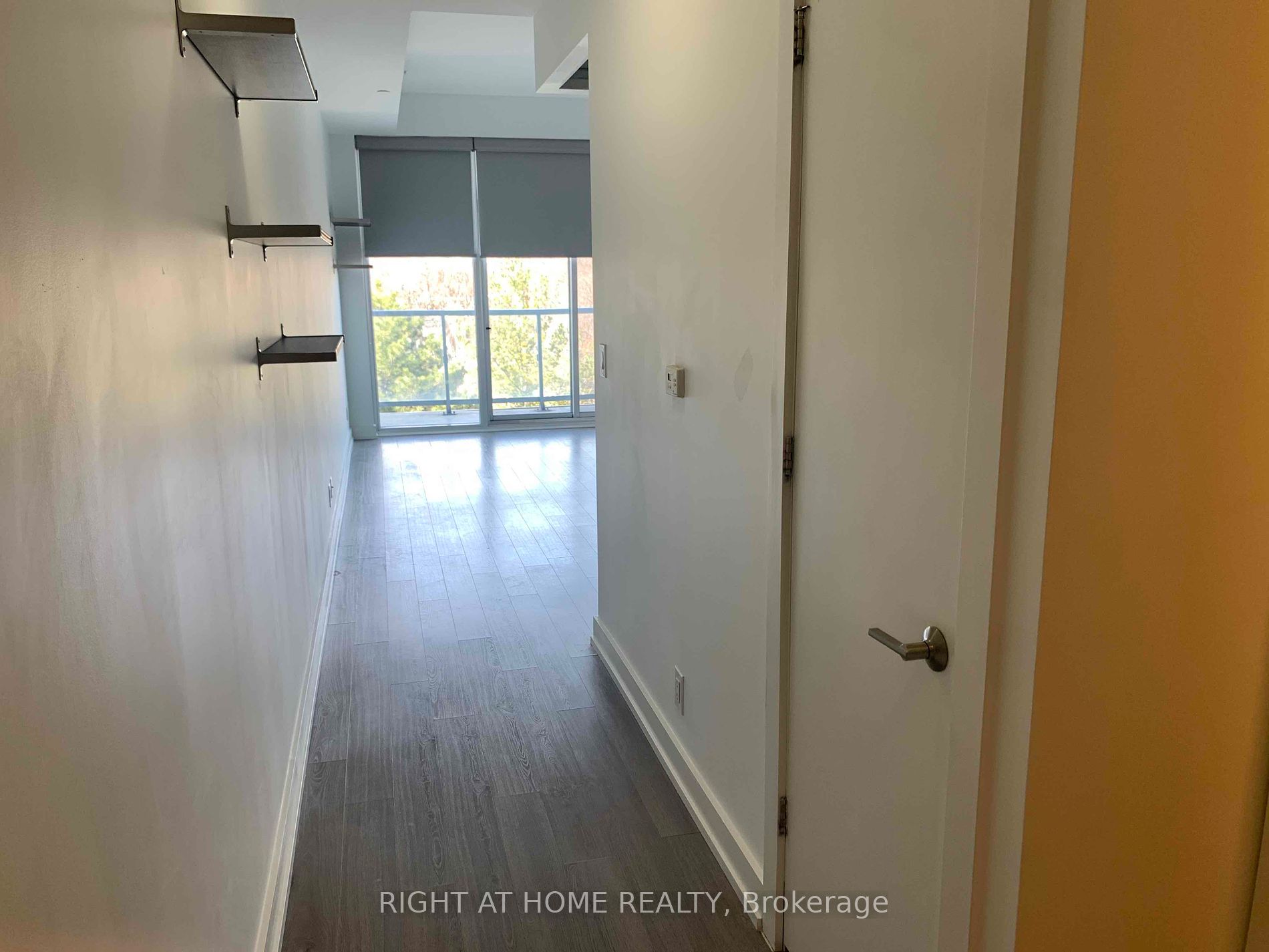 6 Parkwood Avenue #613