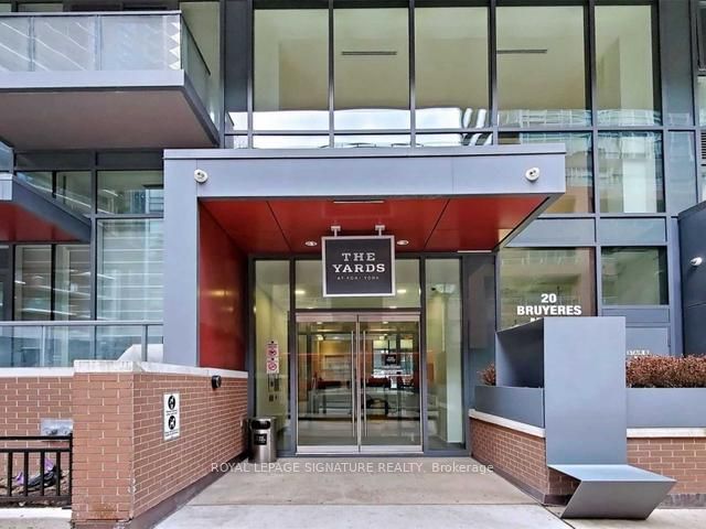 20 Bruyeres Mews, #1106