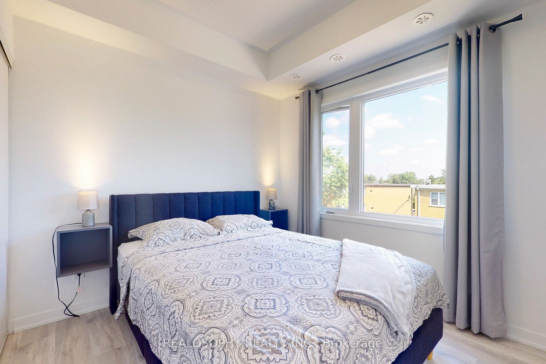 10 Marquette Avenue #8