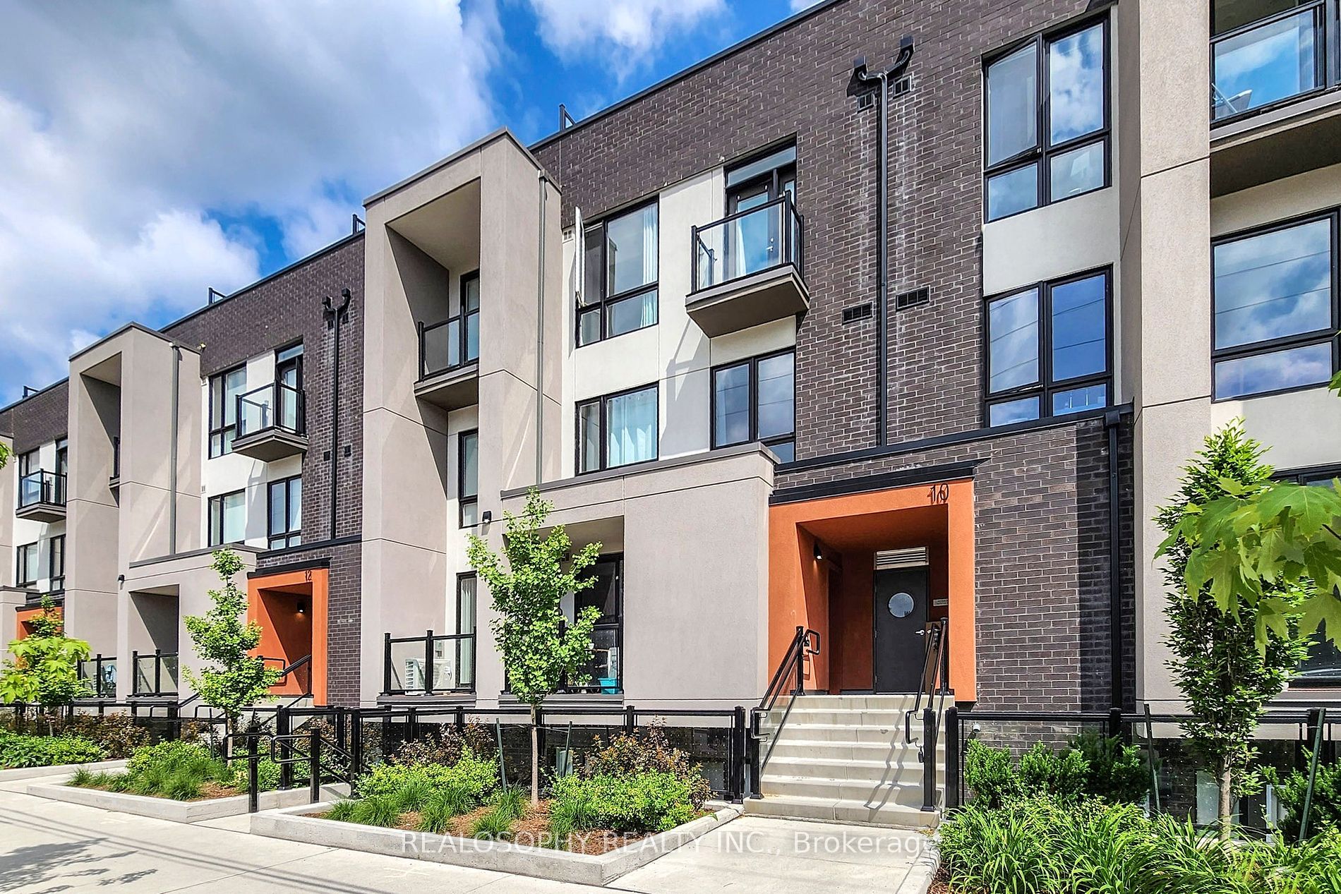 10 Marquette Avenue #8