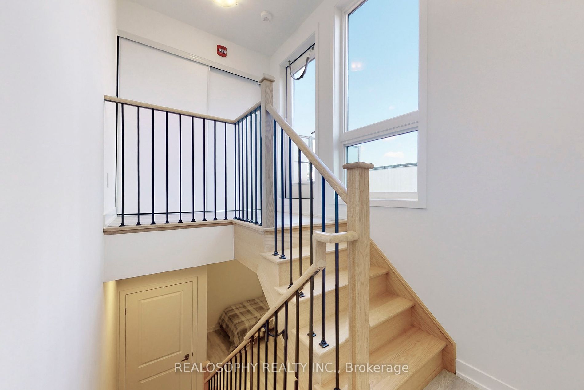 10 Marquette Avenue #8