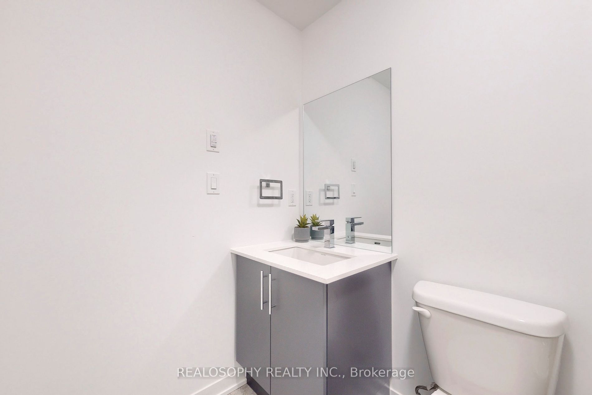10 Marquette Avenue #8