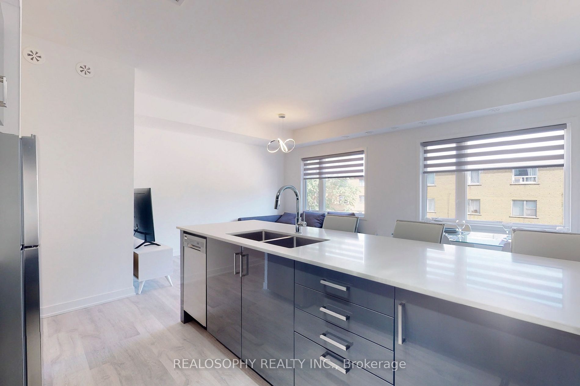 10 Marquette Avenue #8