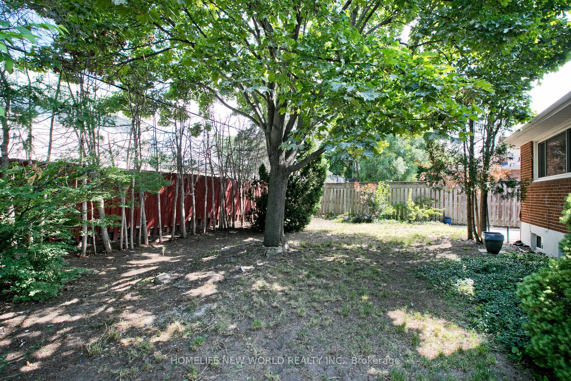 20 Broadlands Blvd