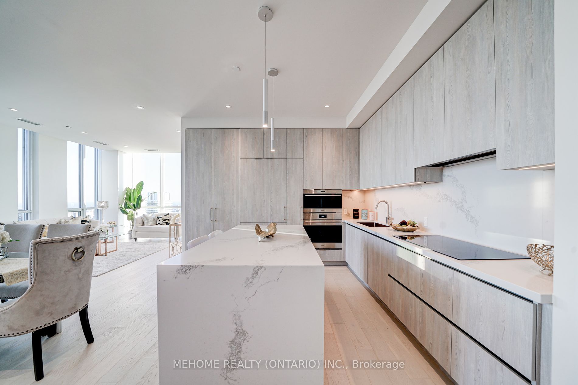 1 Yorkville Ave, #Ph06