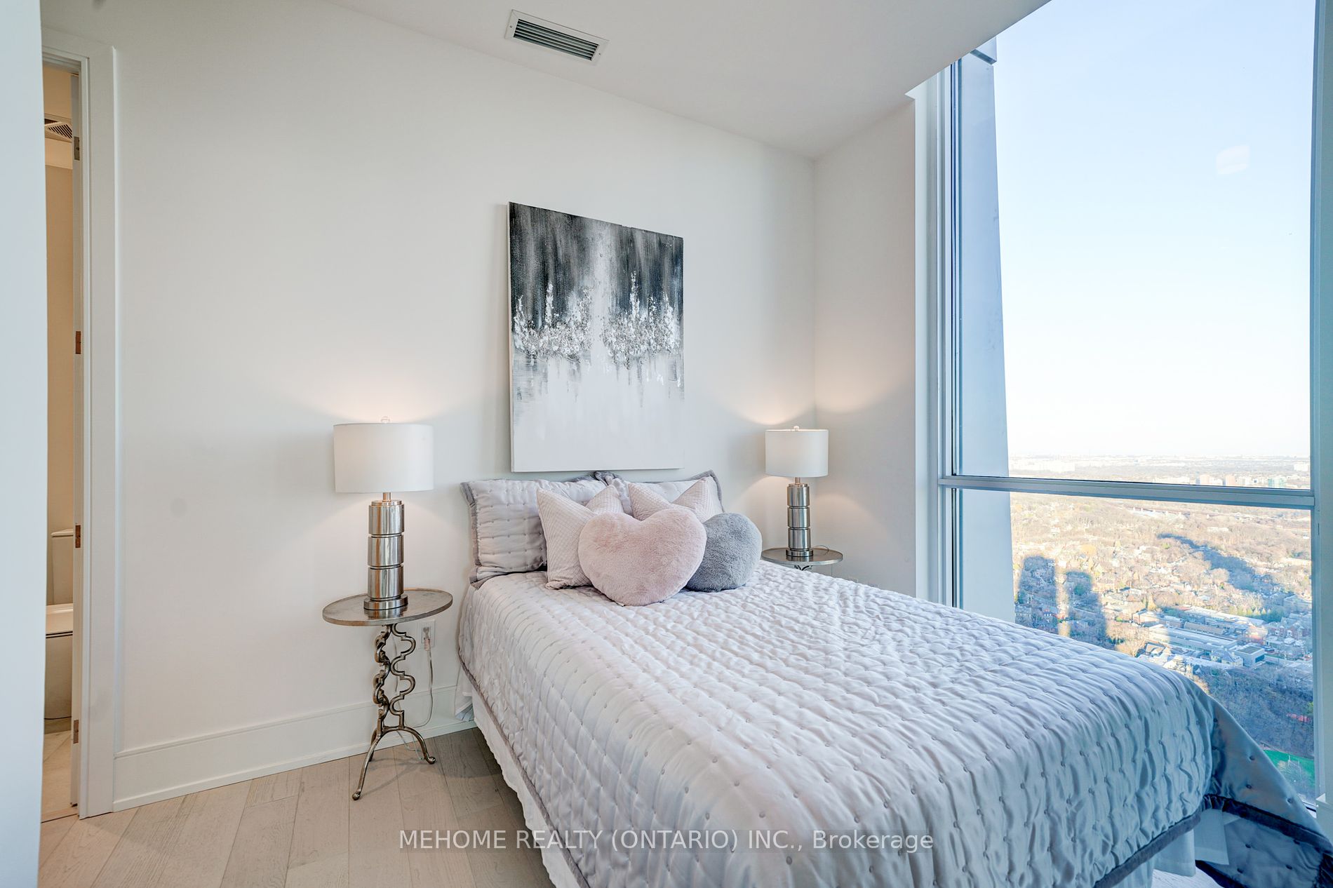 1 Yorkville Ave, #Ph06