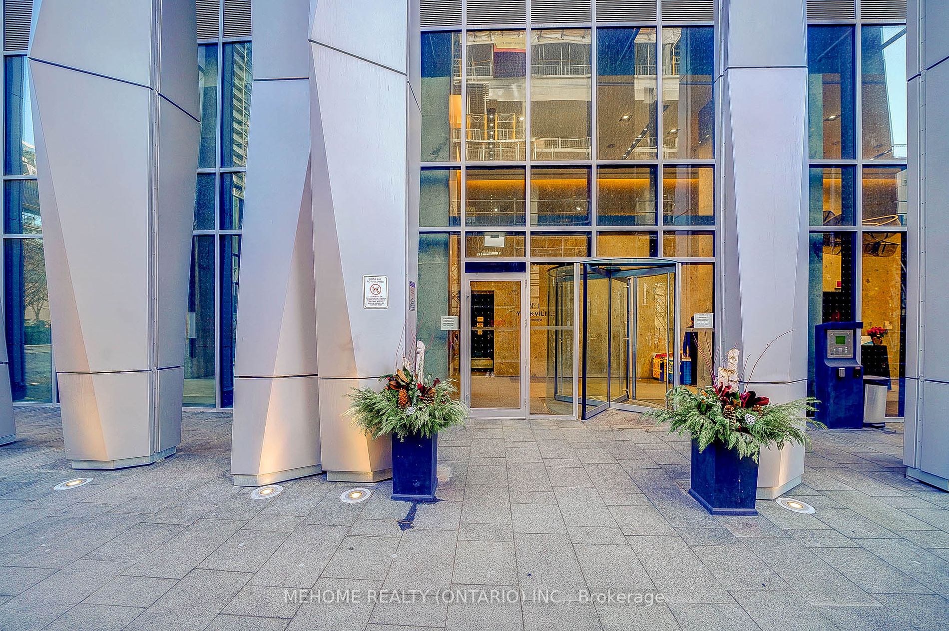 1 Yorkville Ave, #Ph06