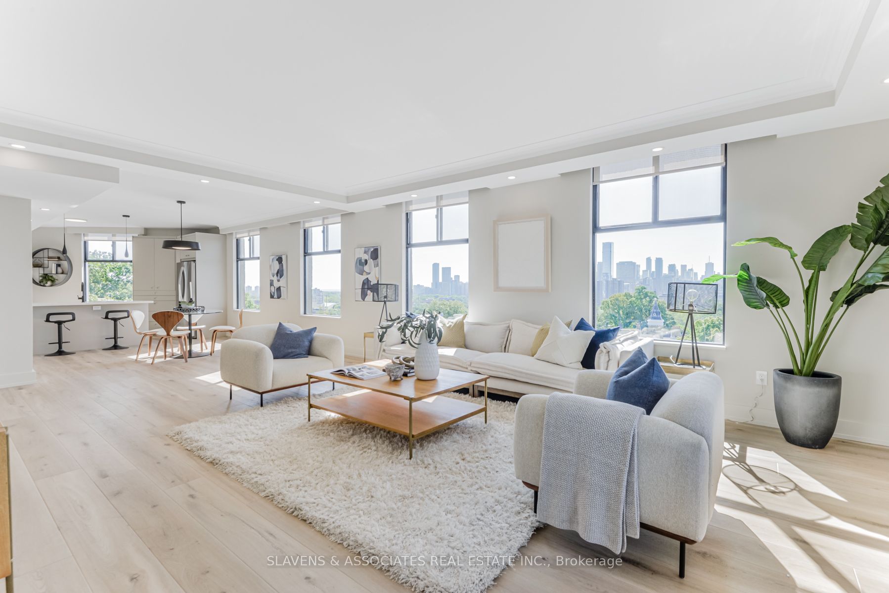 423 Avenue Rd, #9