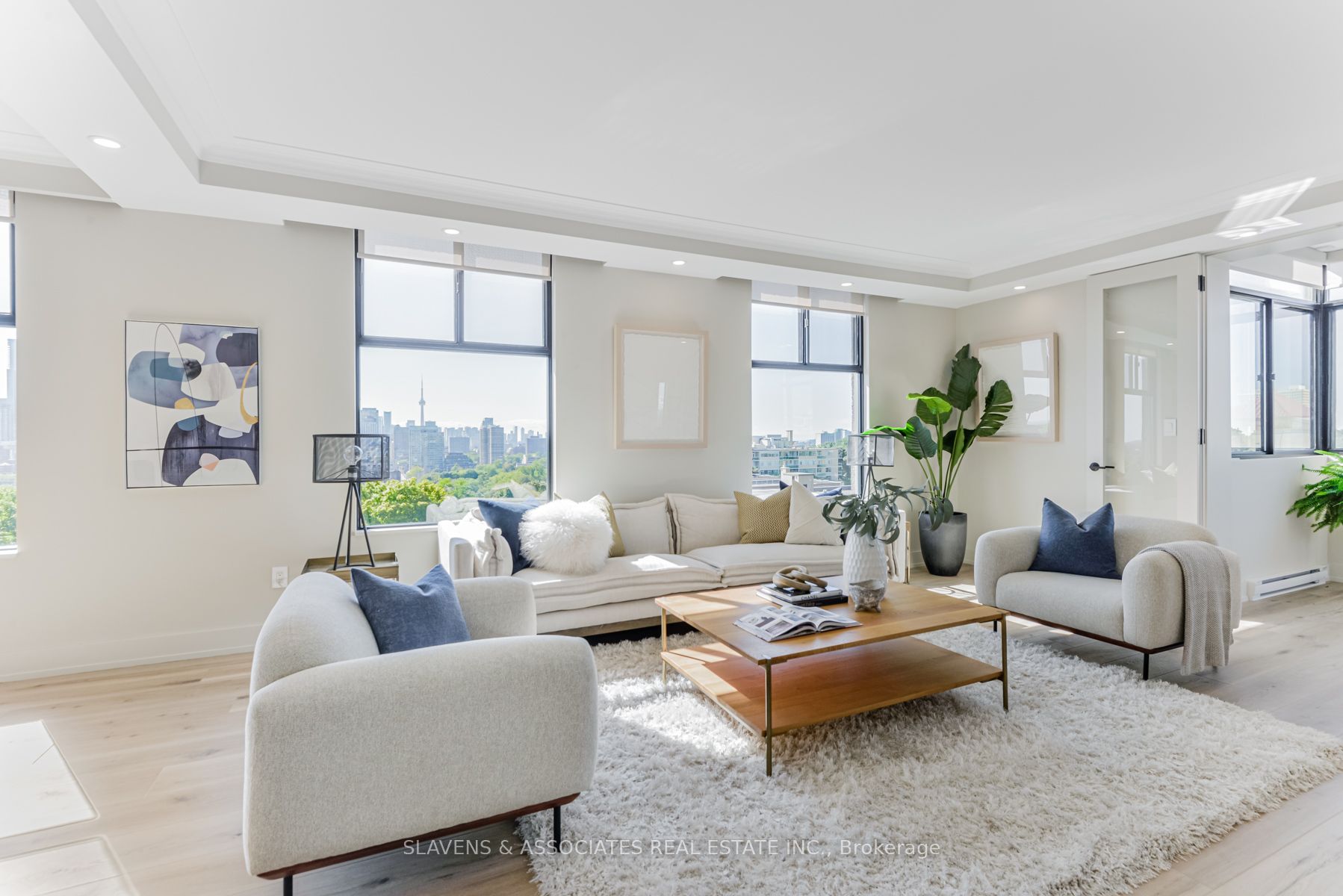 423 Avenue Rd, #9