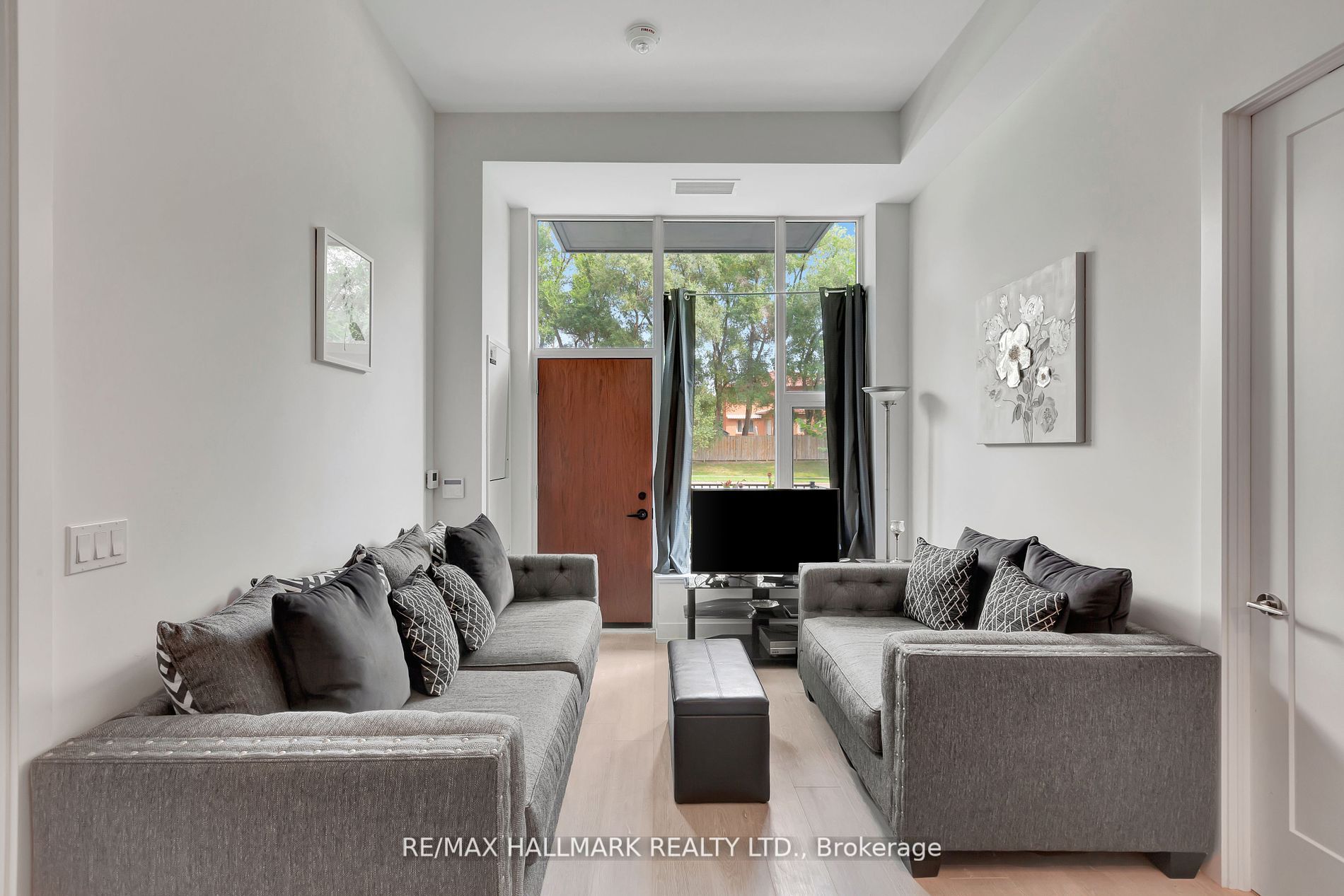 25 Adra Grado Way, #243