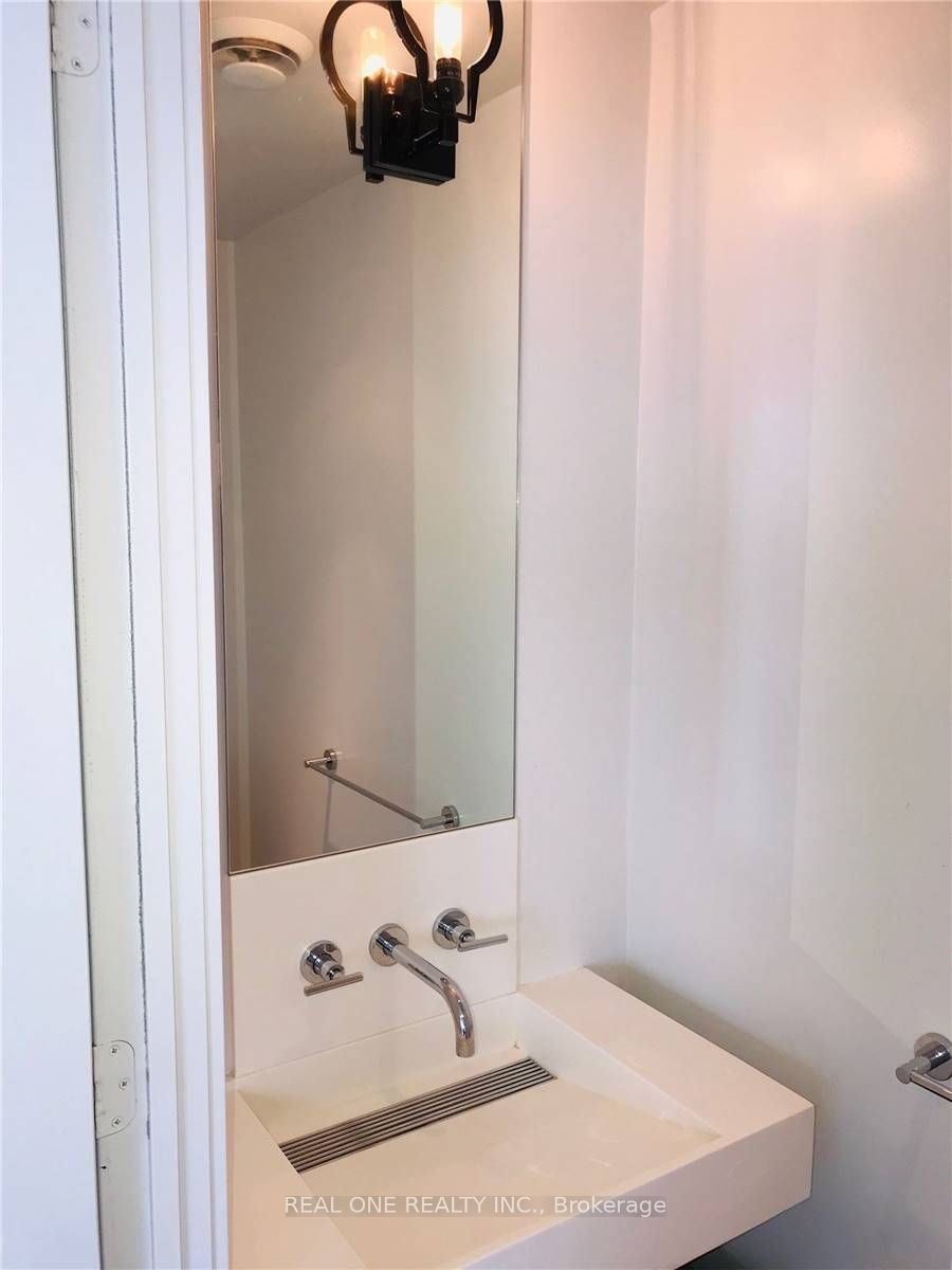 5 St Joseph St, #3805