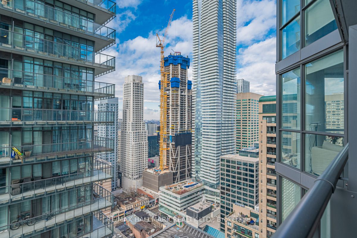 45 Charles Street E #3805