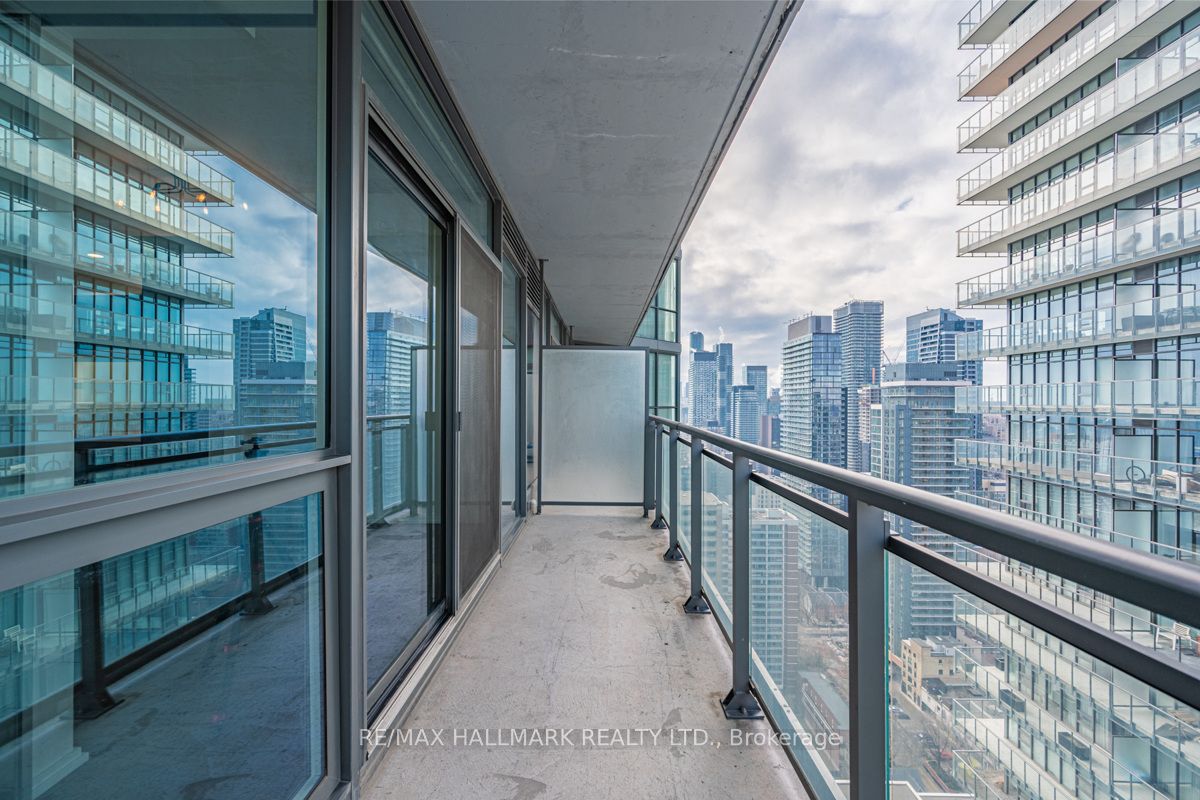 45 Charles Street E #3805
