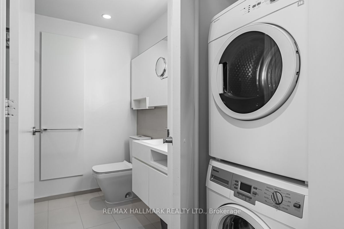 45 Charles Street E #3805