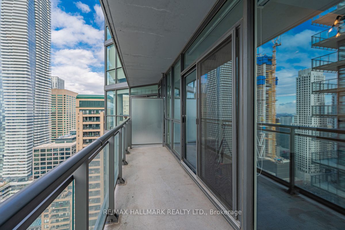 45 Charles Street E #3805