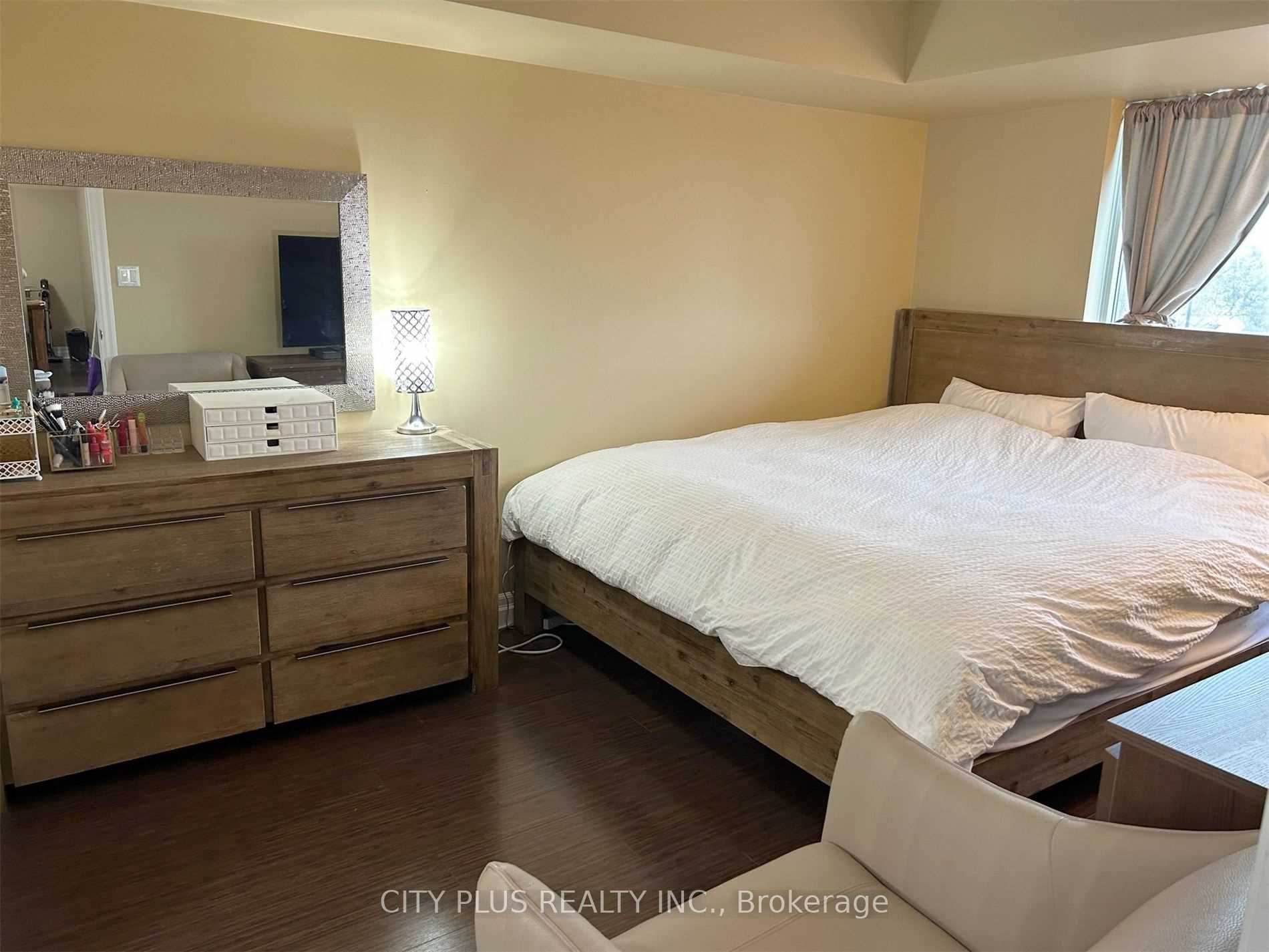 188 Doris Avenue, #411