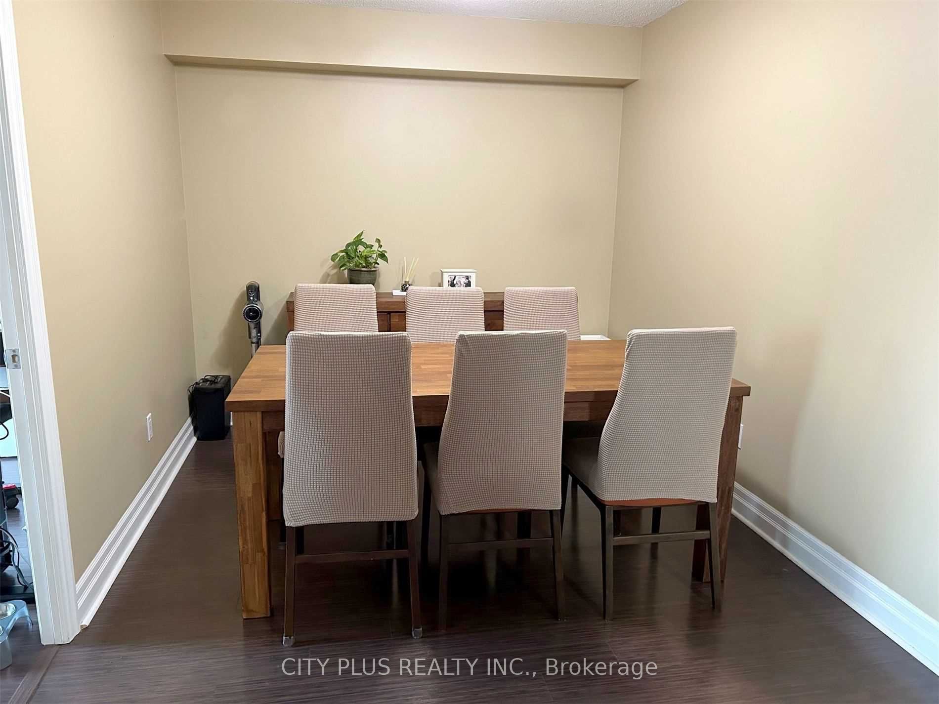 188 Doris Avenue, #411