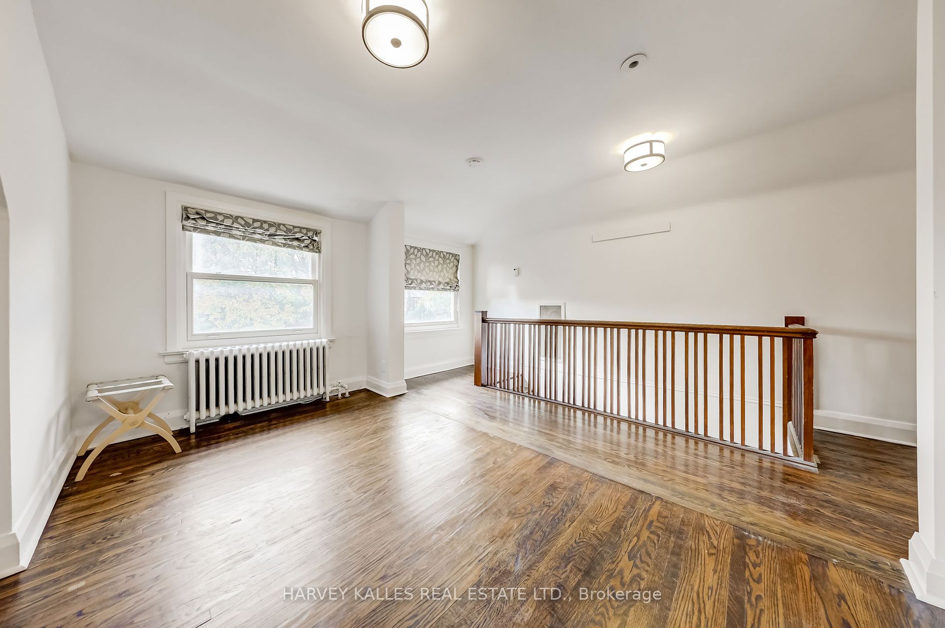 29 Hillhurst Boulevard