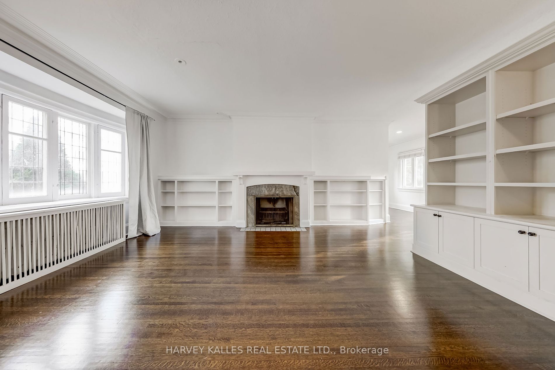 29 Hillhurst Boulevard