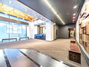 210 Simcoe St, #2309