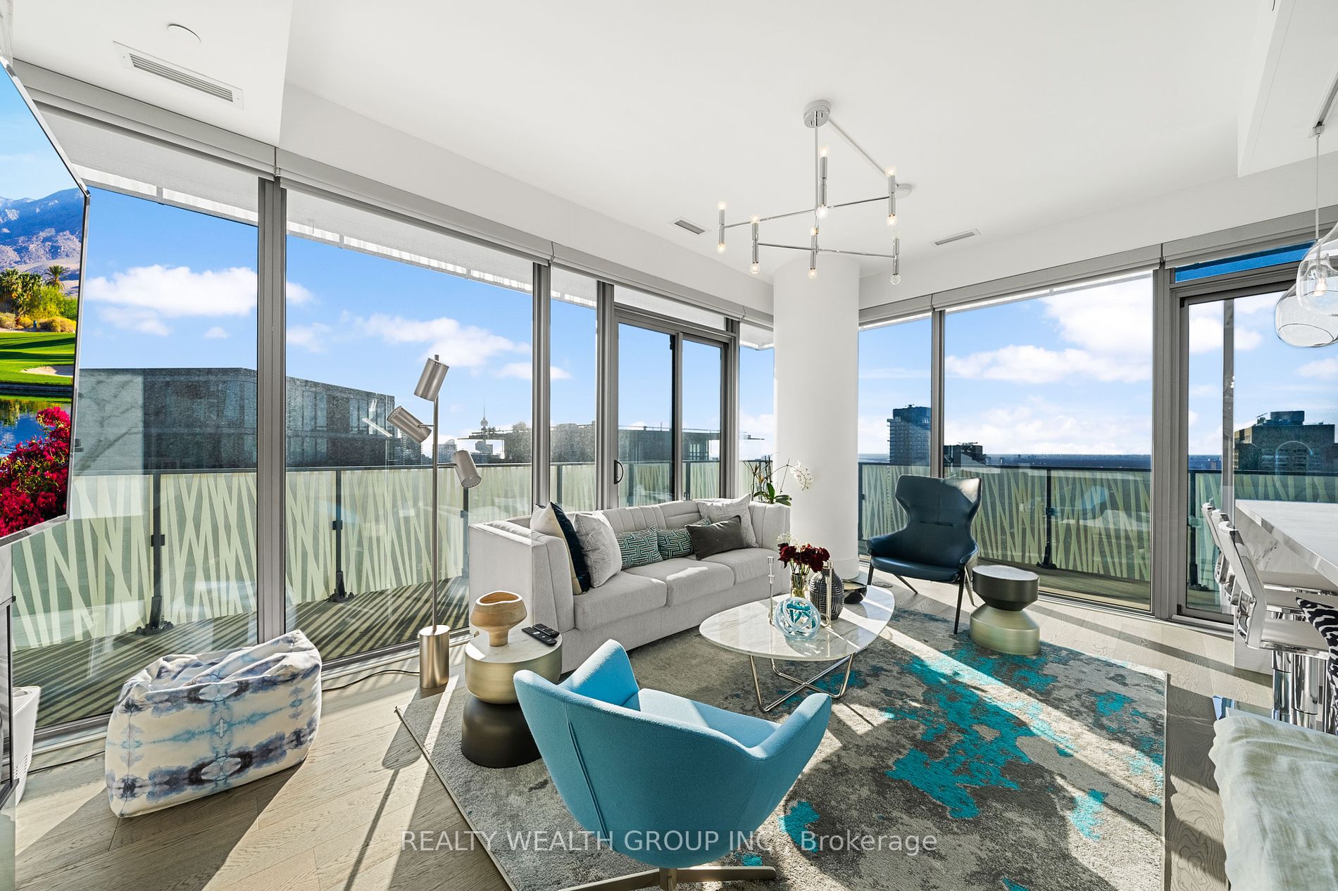 42 Charles St E, #Ph4802