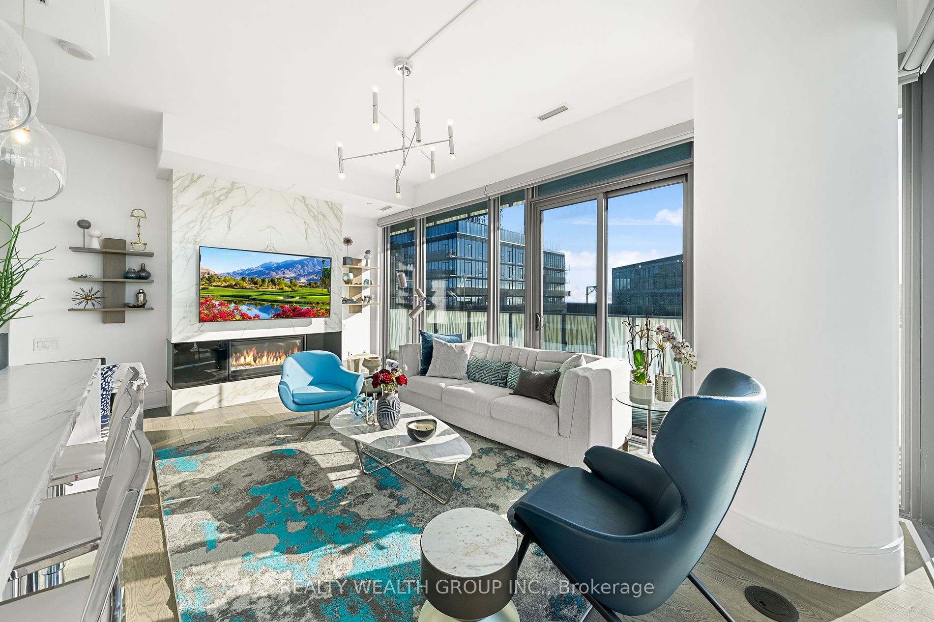 42 Charles St E, #Ph4802