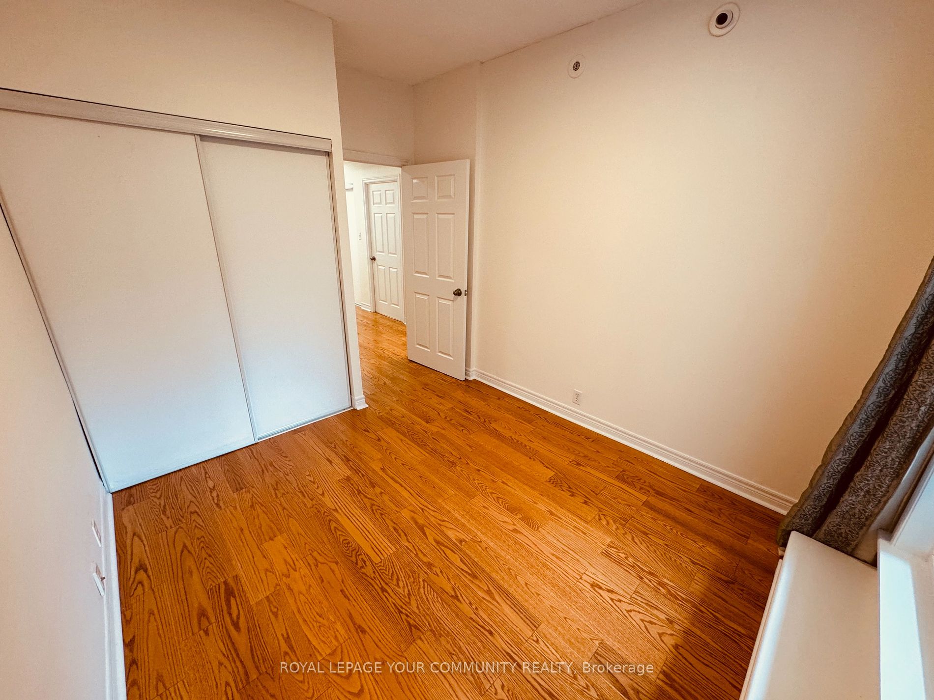207 Wellesley Street E, #103