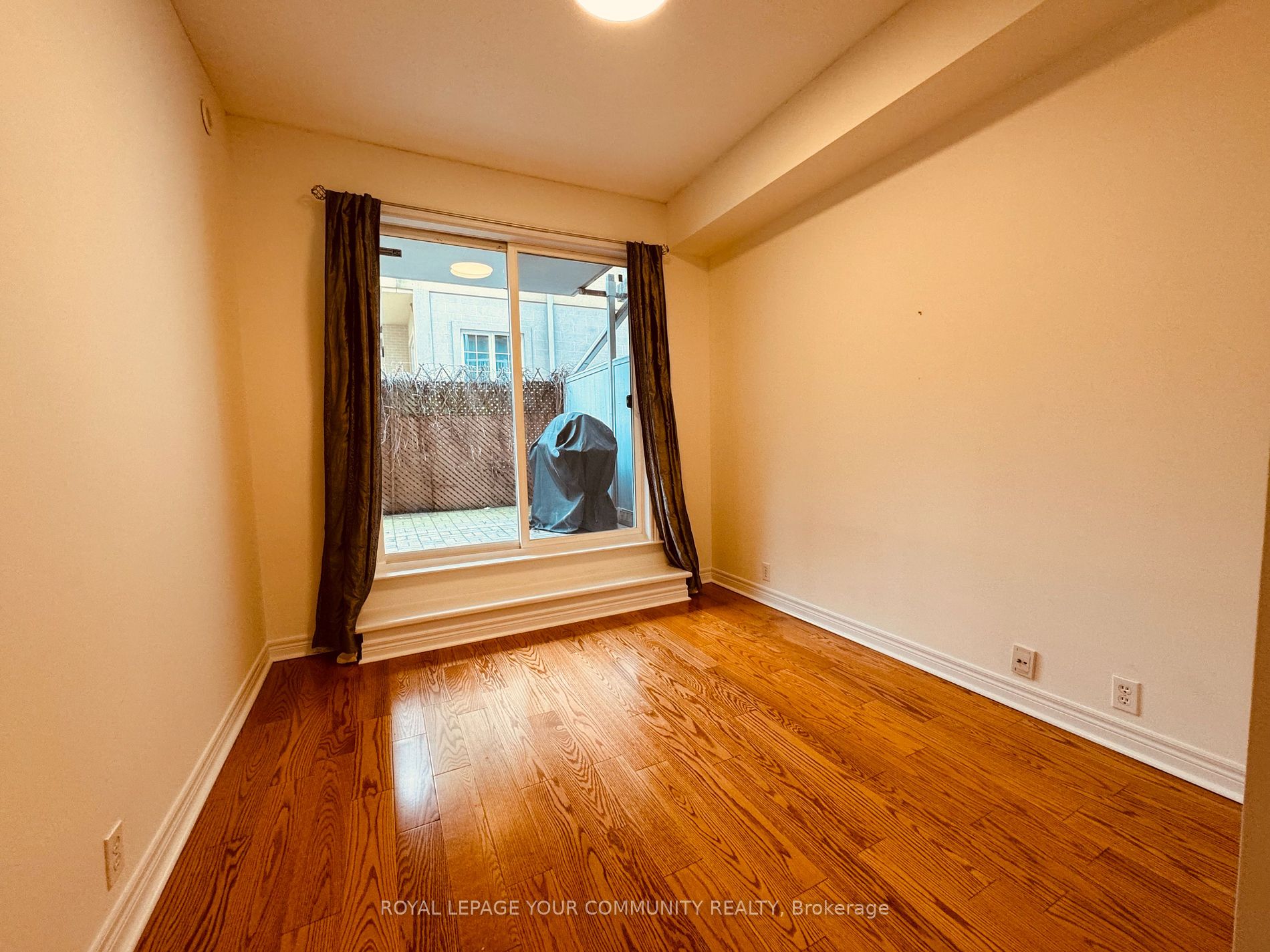207 Wellesley Street E, #103