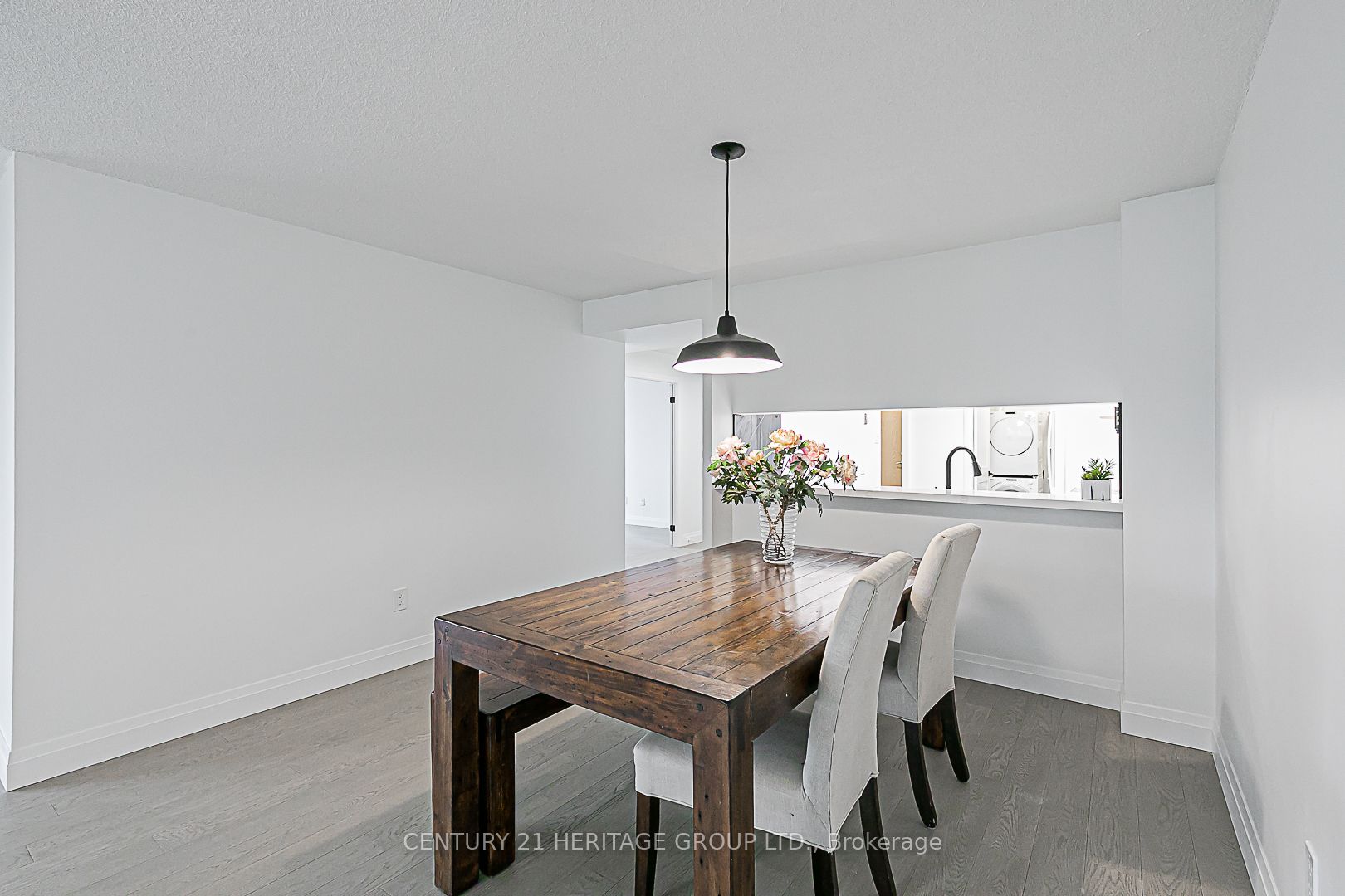 5 Kenneth Ave, #803