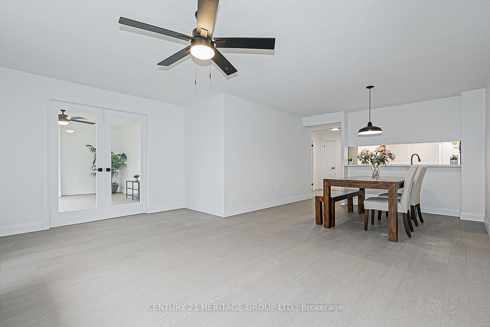 5 Kenneth Ave, #803