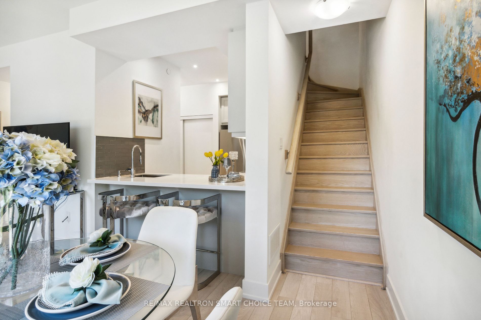 52 Holmes Ave, #3