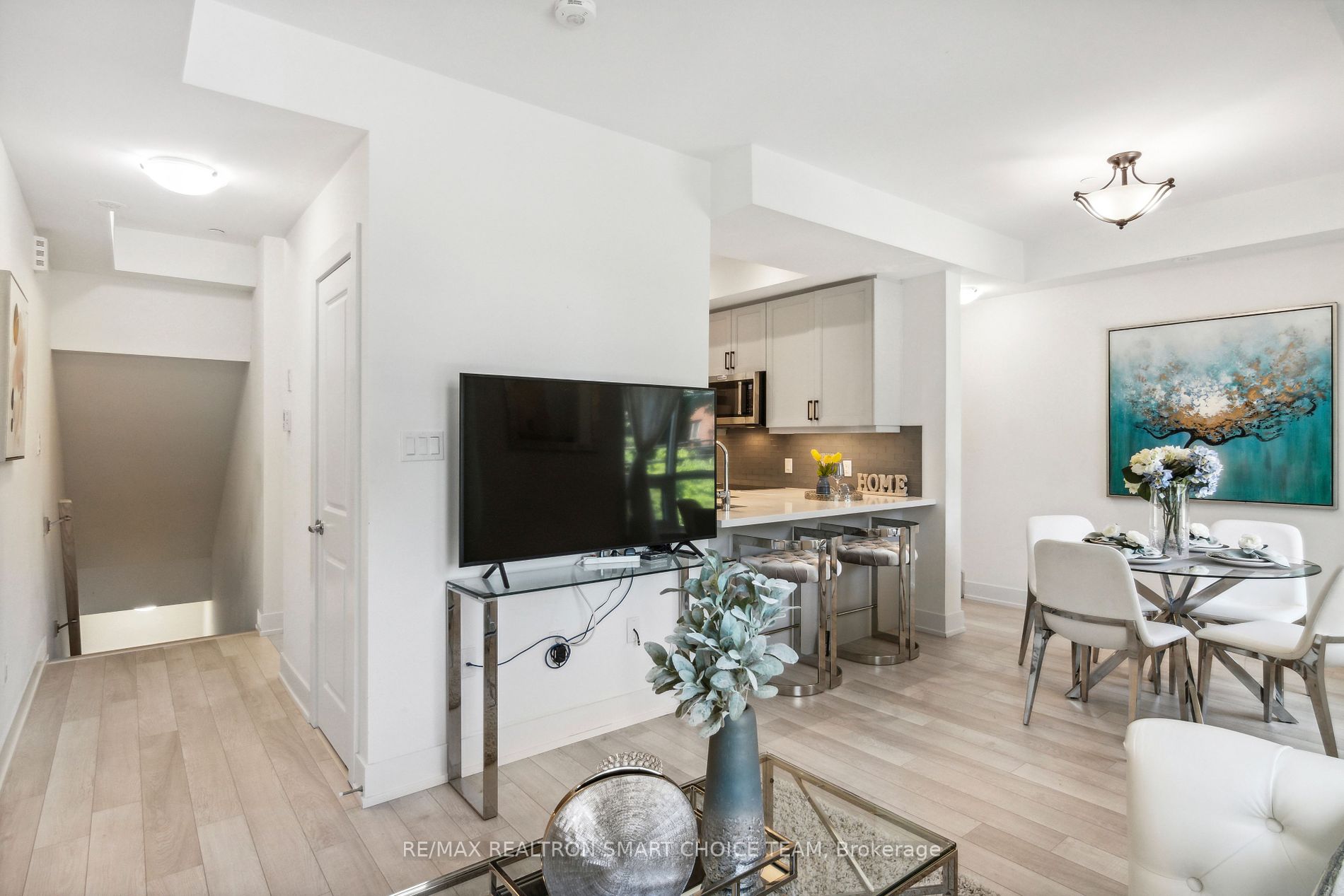 52 Holmes Ave, #3