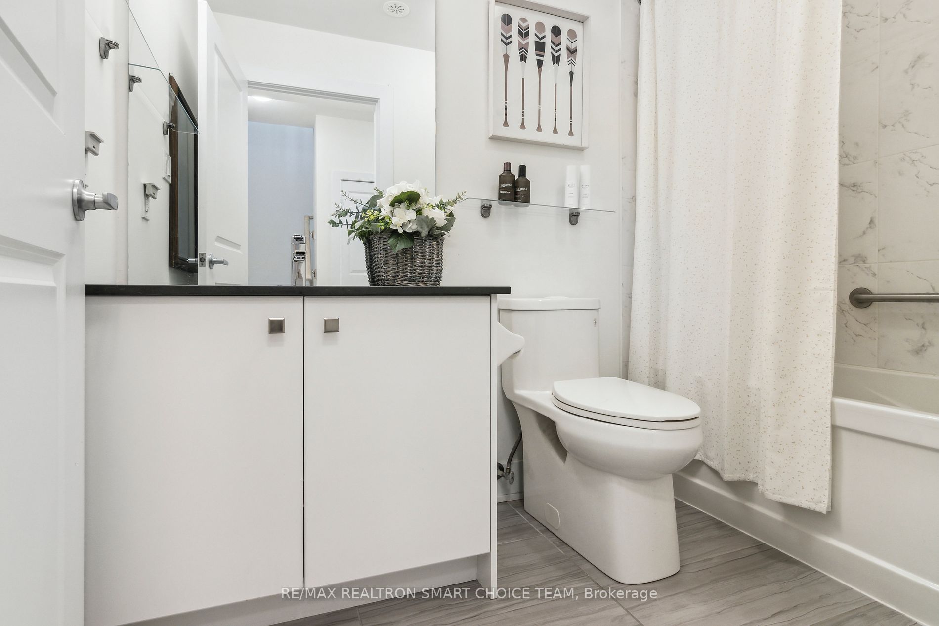 52 Holmes Ave, #3