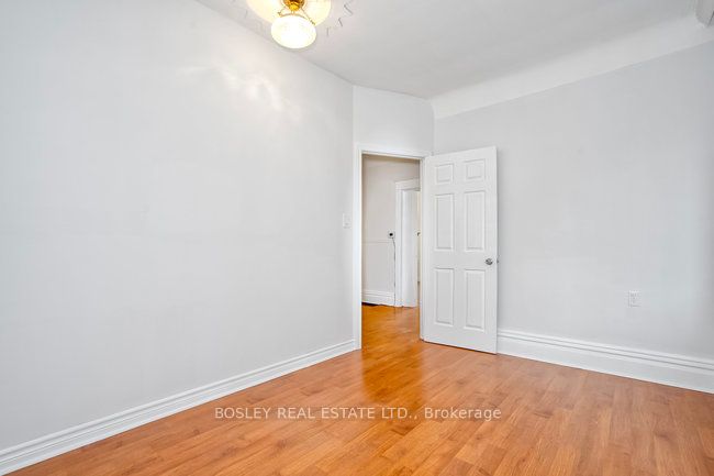 282 Ossington Ave