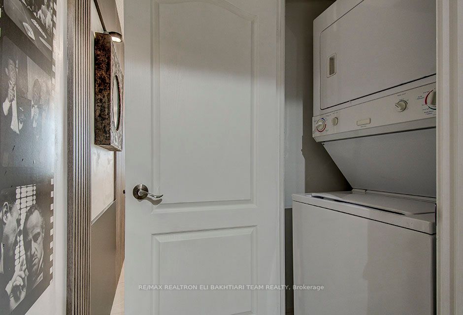 21 Hillcrest Ave, #404