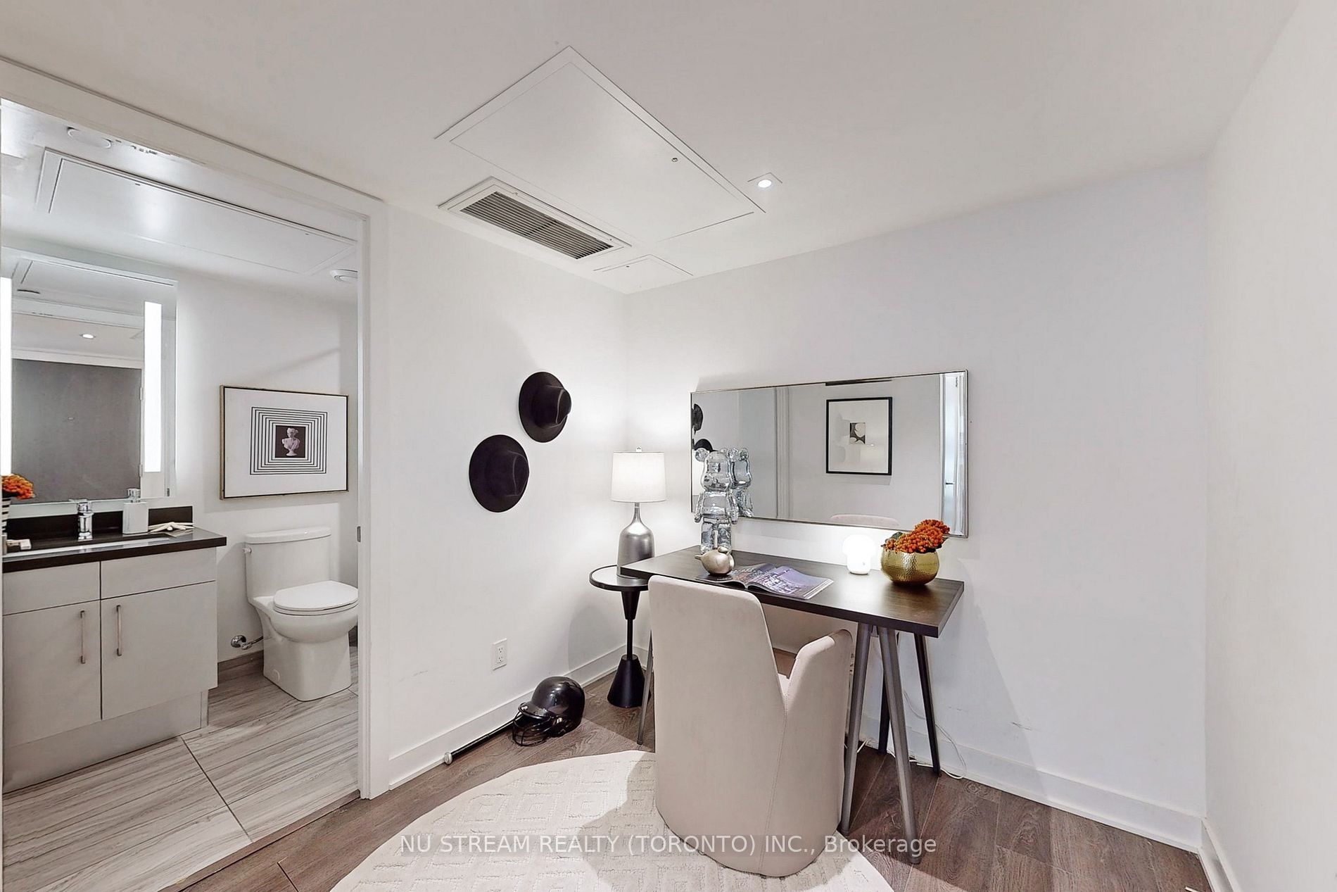 188 Cumberland St, #1408