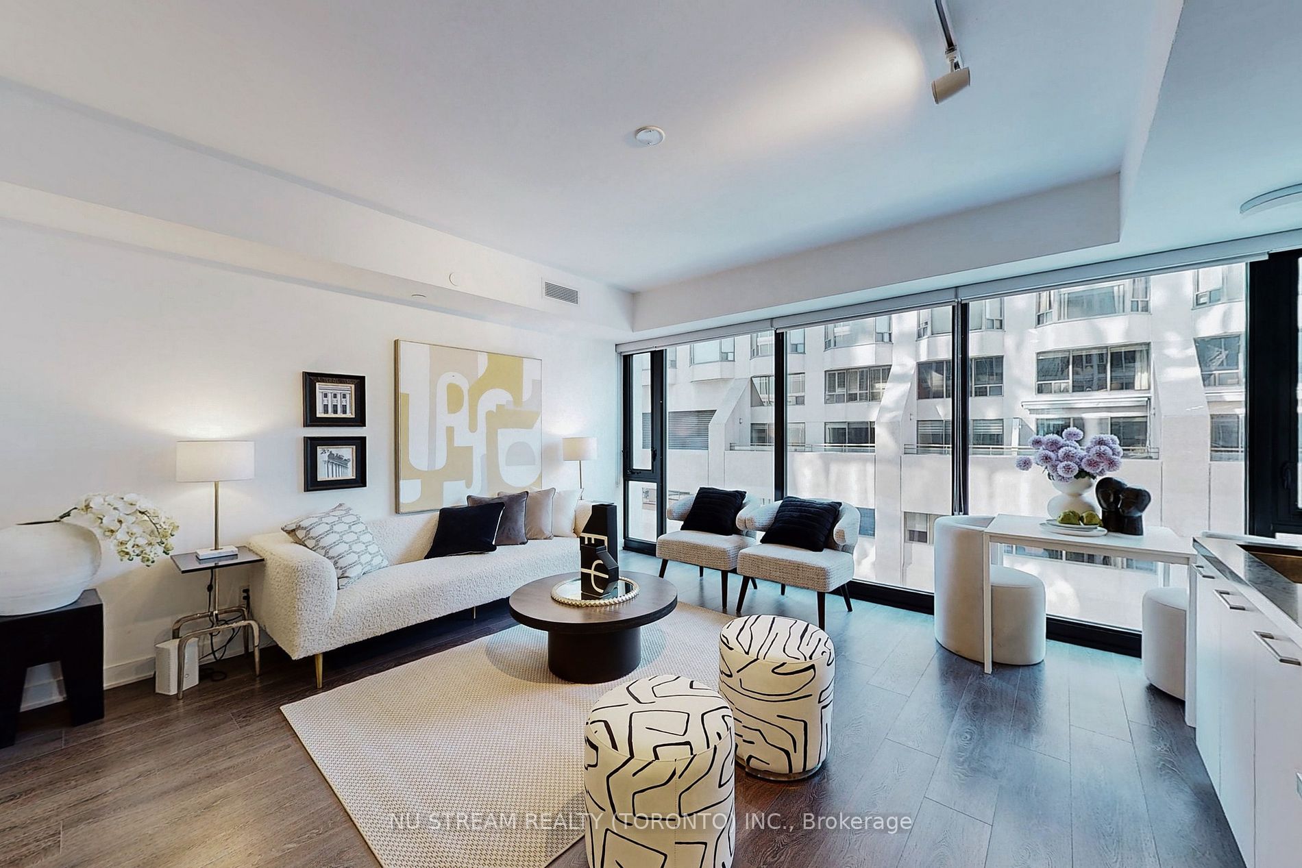 188 Cumberland St, #1408