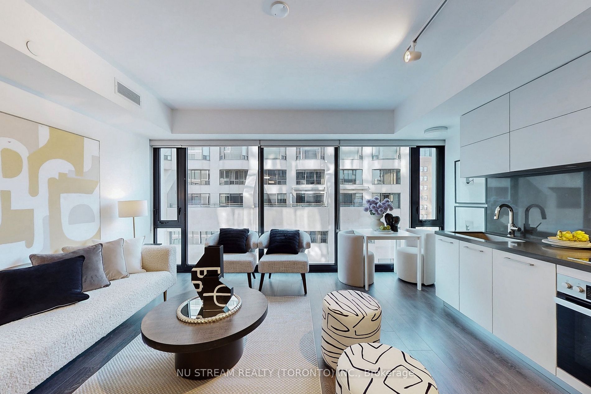 188 Cumberland St, #1408
