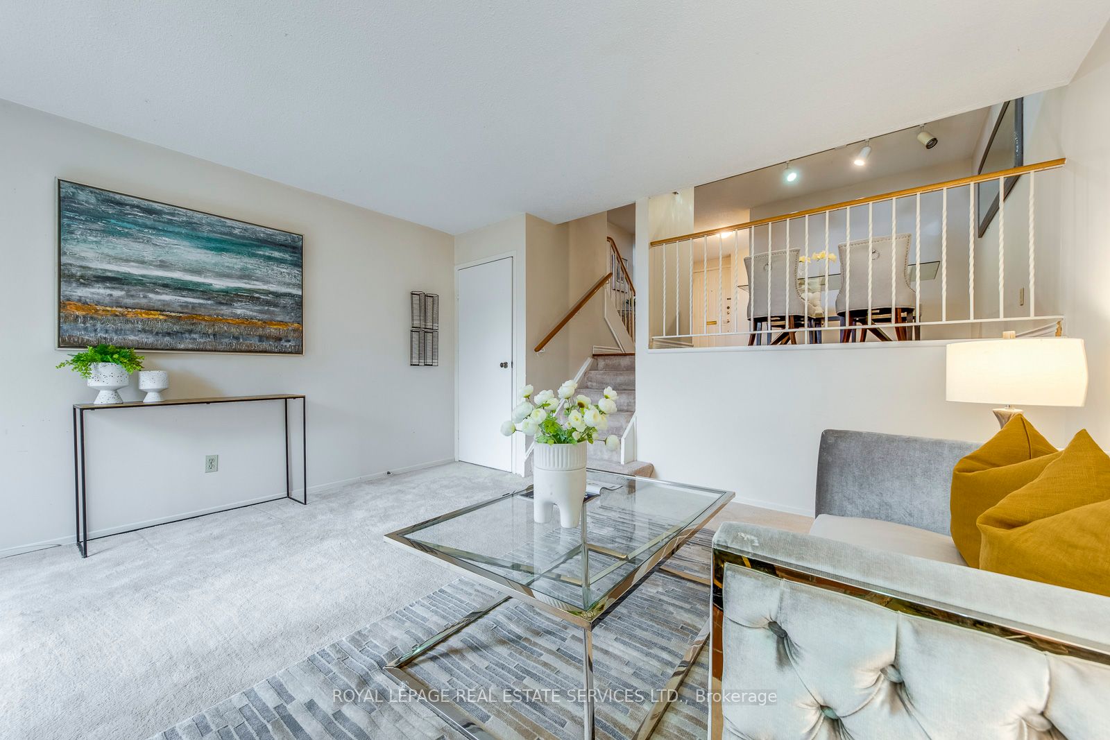 19 Dutch Myrtle Way, #19