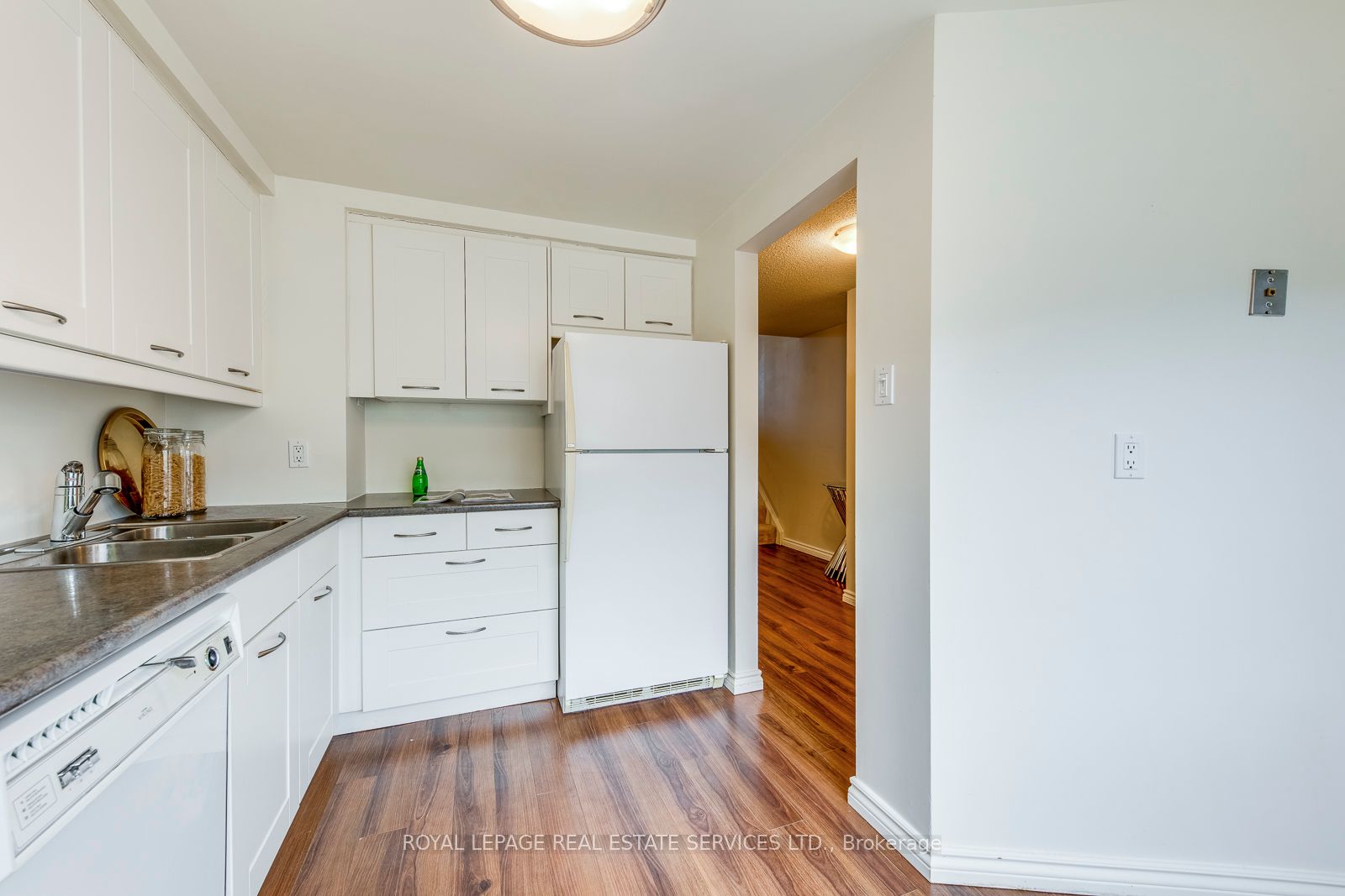19 Dutch Myrtle Way, #19